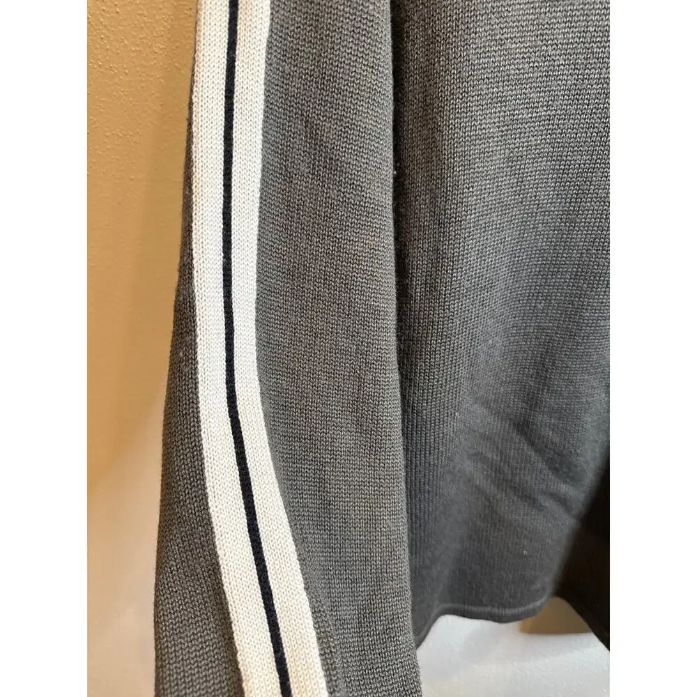 The North Face Men’s Medium Gray Knit Quarter-Zip Pullover Sweater